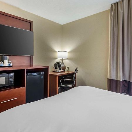 Comfort Inn Asheville East-Blue Ridge Pkwy Access Exterior foto