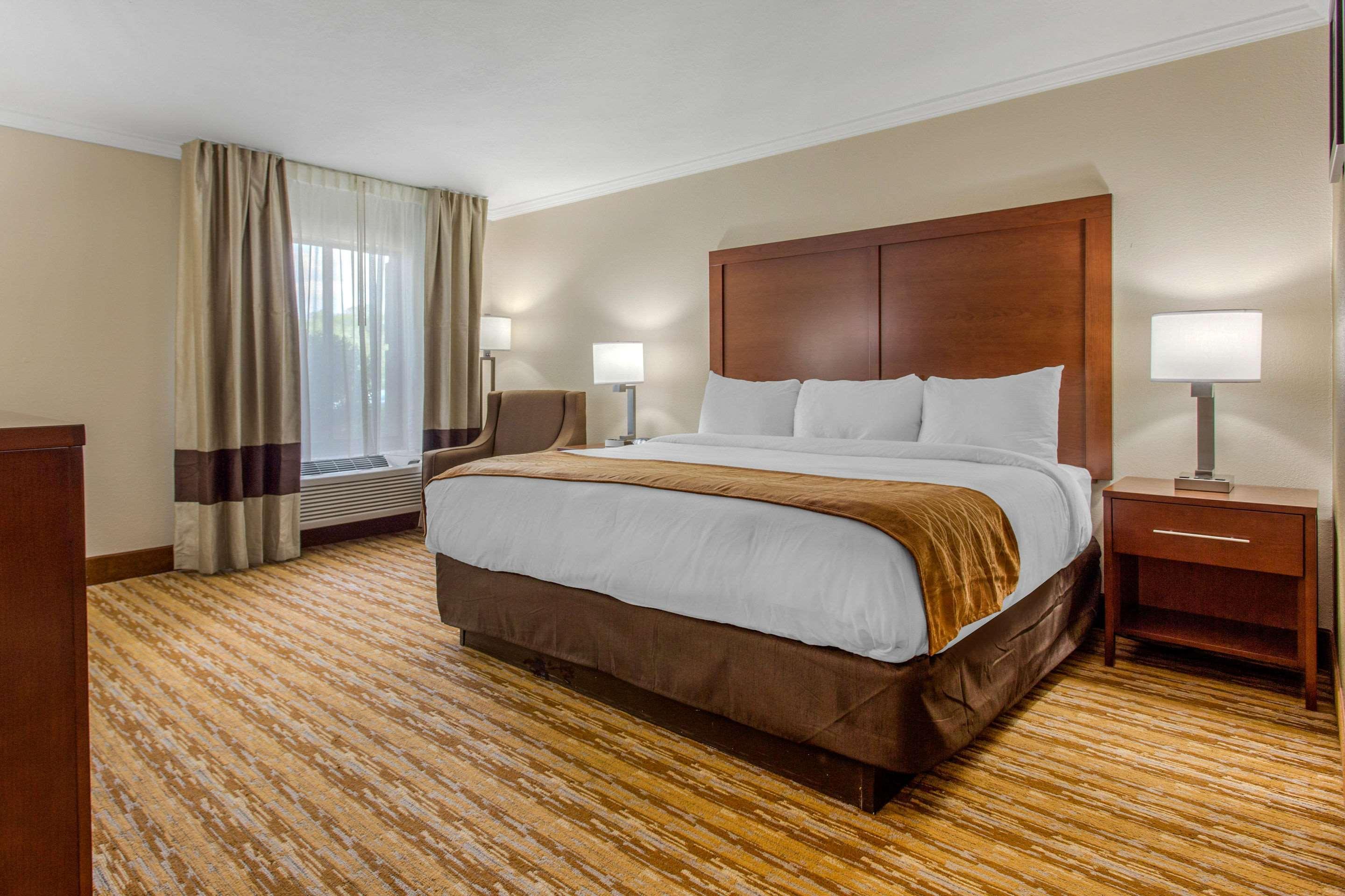 Comfort Inn Asheville East-Blue Ridge Pkwy Access Exterior foto