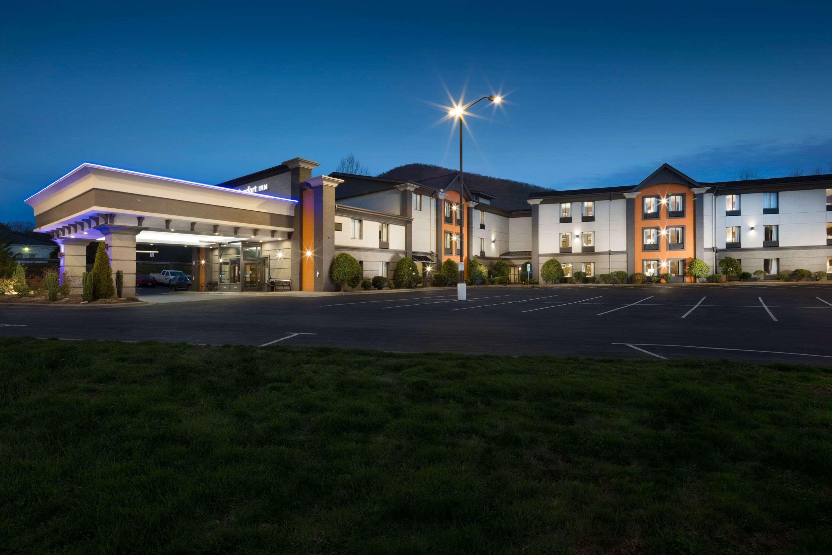 Comfort Inn Asheville East-Blue Ridge Pkwy Access Exterior foto